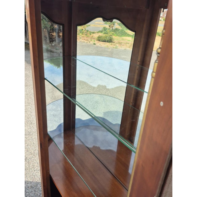 20th Century Louis XV Curved Cherrywood Display Cabinet, France, 1890s For Sale - Image 6 of 18
