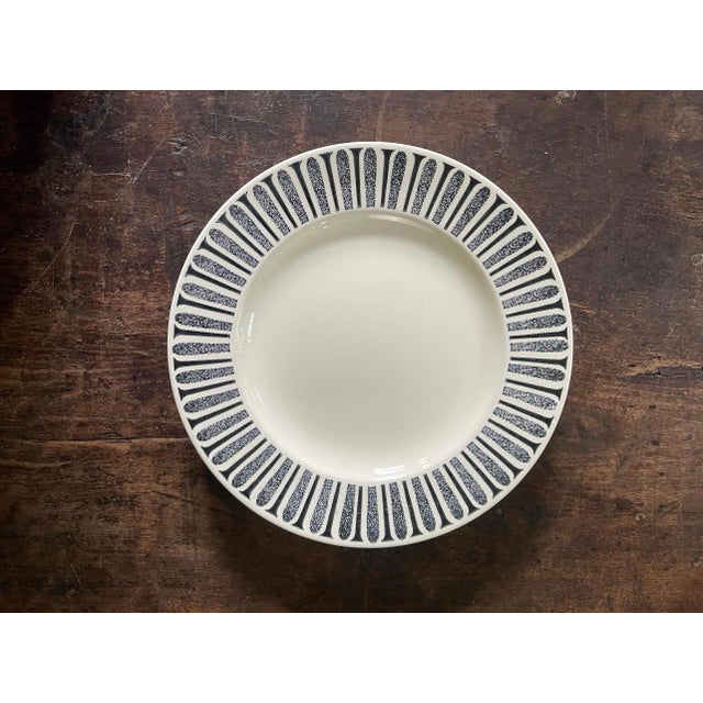 Mid 20th Century Mid Century Modern Set of Four (4) Black and White MCM Paul McCobb 10.25” Plates For Sale - Image 5 of 9