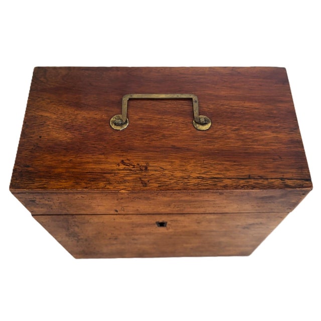 19th Century English Mahogany Traveling Bar Case 3 Bottle Liquor Decanter Box For Sale - Image 12 of 18