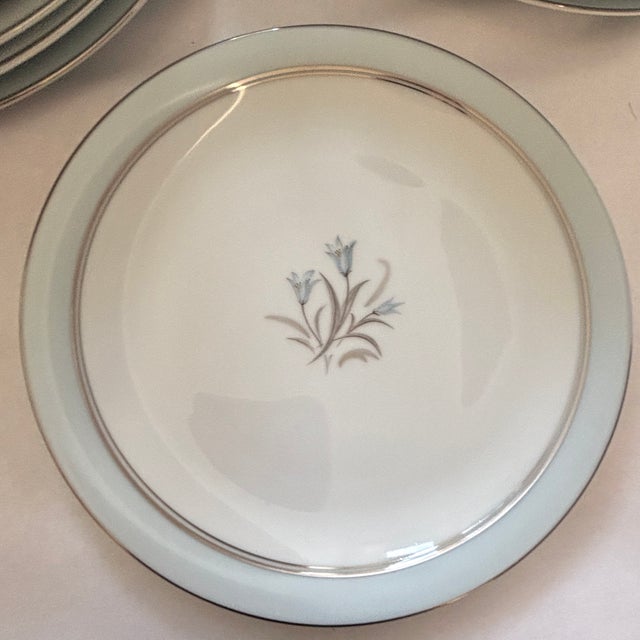 Traditional 1960s Noritake Porcelain Dinnerware Service for 20 - 155 Pieces For Sale - Image 3 of 12