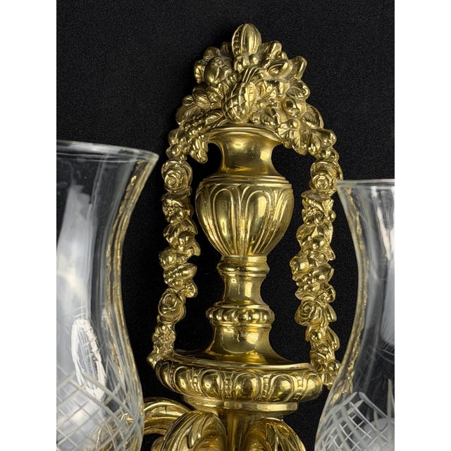 Vintage French Louis XVI Style Gilt Bronze Wall Sconce, 1950s For Sale - Image 6 of 11