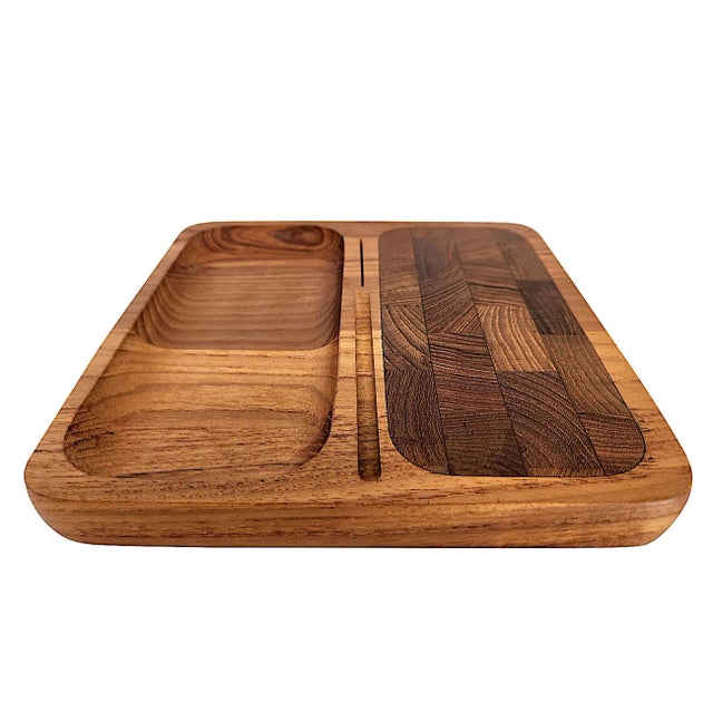 Mid-Century Modern 1960s Danish Teak Wood Small Cheese/Charcuterie Board For Sale - Image 3 of 10