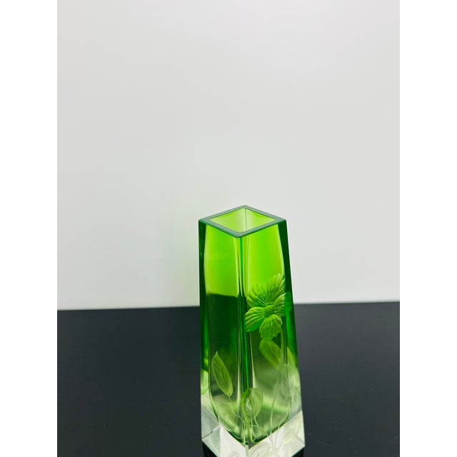 1960s 20th Century Green Uranium Art Glass Vase with Hand-Engraved Floral Décor from Moser Karlsbad, Czechoslovakia For Sale - Image 5 of 11