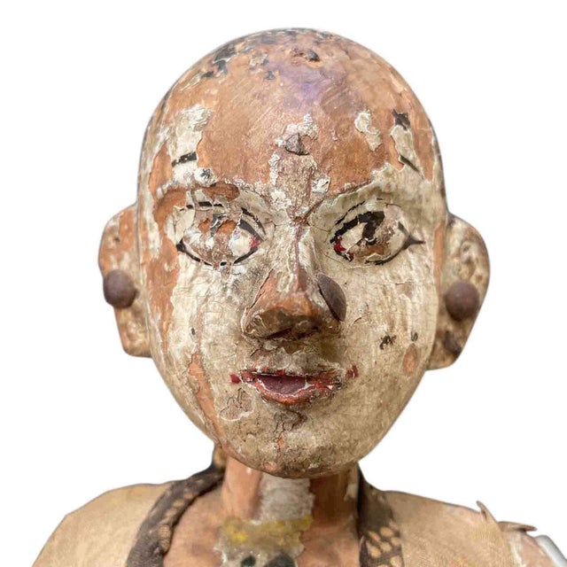 Indonesian Artist, Figurative Sculptures, Late 1700s, Wood, Set of 2 For Sale - Image 5 of 7