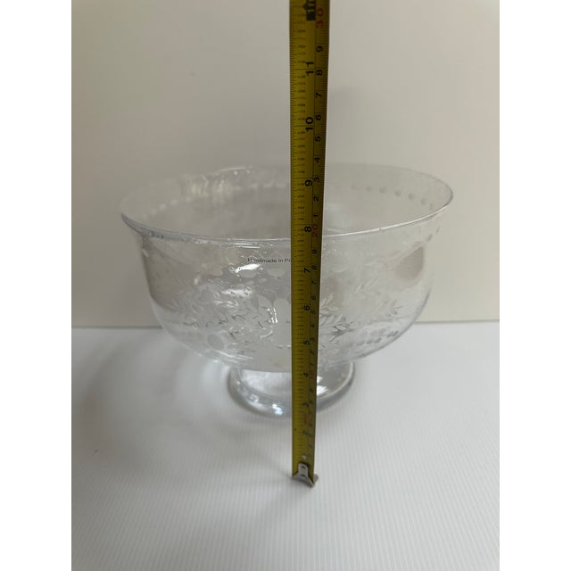 Oscar De La Renta-Miles Redd Large Heart Etched Footed Handmade Glass Bowl For Sale - Image 9 of 15
