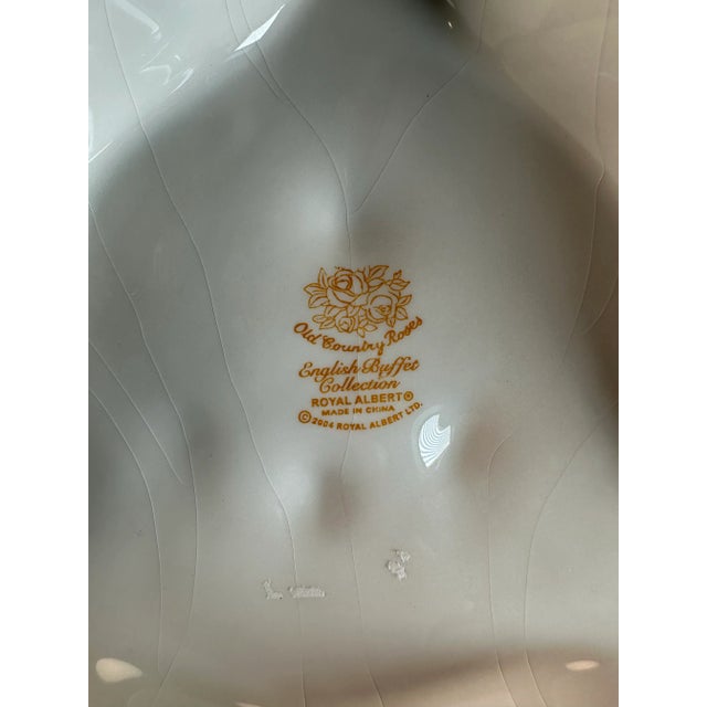 Ceramic 1960s Old Country Roses (English Buffet Collection) by Royal Albert For Sale - Image 7 of 9