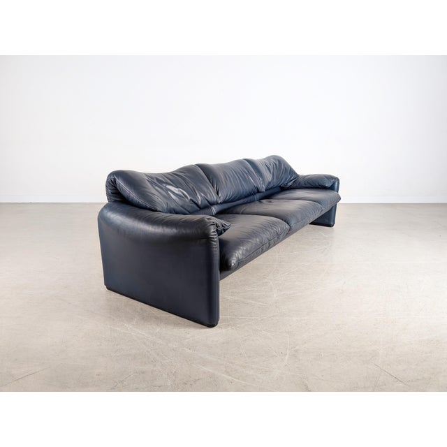 Maralunga Sofa by Magistretti for Cassina For Sale - Image 5 of 12