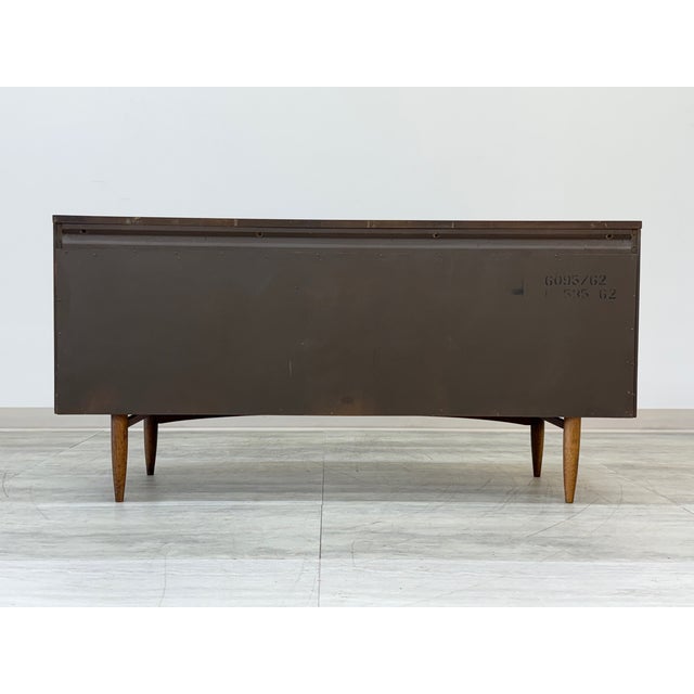 Broyhill Sculptra Mid-Century Modern Walnut Credenza Lower Height / Tv Stand For Sale In Saint Louis - Image 6 of 11
