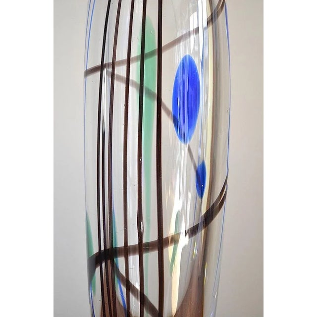 Scandinavian Abstracta Glass Vase by Vicke Lindstrand for Kosta, 1960s For Sale - Image 6 of 9