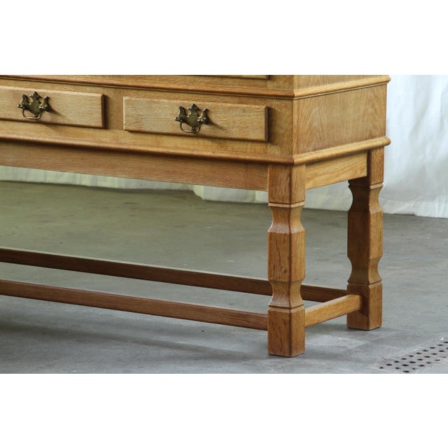 Vintage Oak Brutalist Display Cabinet with Leaded Glass in the style of Kjærnulf, Denmark, 1960s For Sale - Image 10 of 18