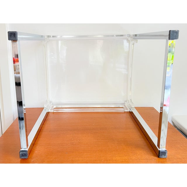 Vintage Clear Acrylic Glass and Chrome Side Table attributed to Marc Berthier, 1960s For Sale - Image 6 of 12