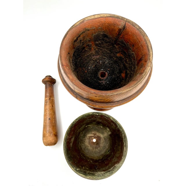 Early 19thC Tiger Oak and Copper Lined Jumbo Footed Primitive Industrial Apothecary Mortar and Pestle or Planter For Sale - Image 10 of 12