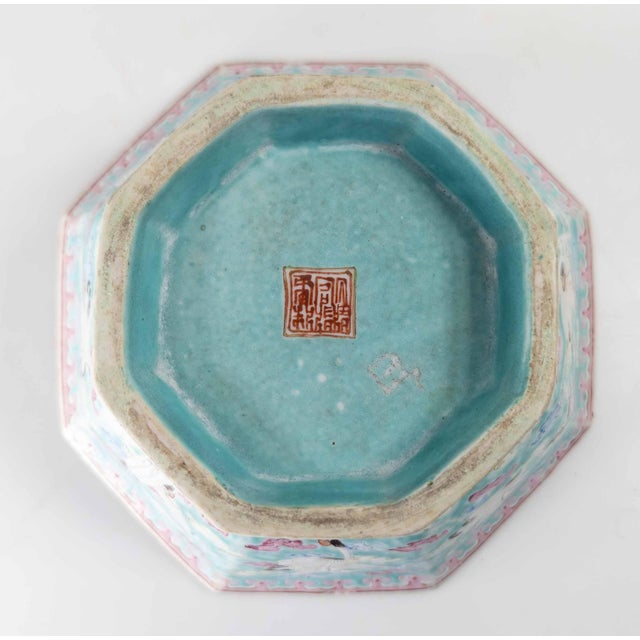 19th Century Chinese Turquoise and Famille Rose Octagonal Bowl With Cranes, Tongzhi Period For Sale - Image 12 of 15