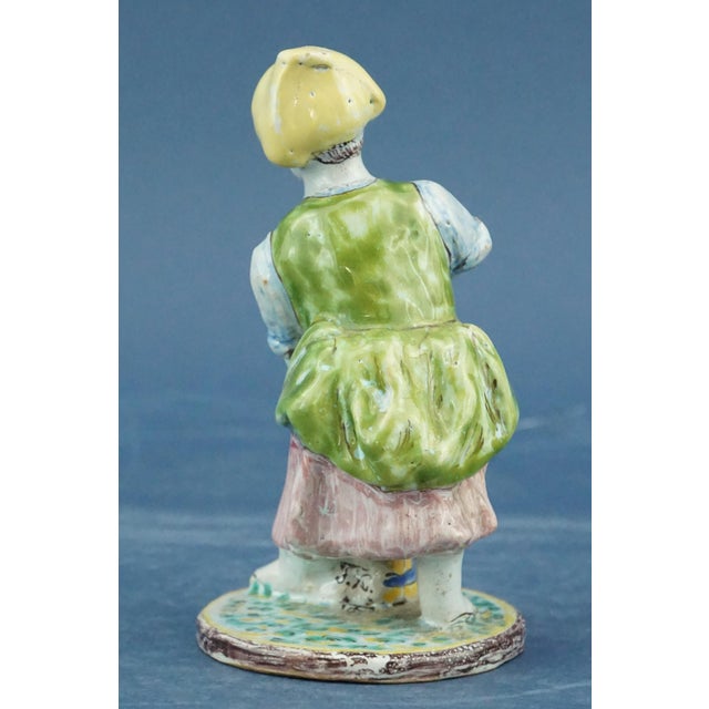 19th Century Hungarian Anabaptist Majolica Ceramic Peasant Women from Stomfa Haban, Set of 2 For Sale - Image 10 of 18