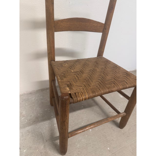 The history of the ladderback chair (also traditionally called a slat-back chair) traces its roots directly to the early...