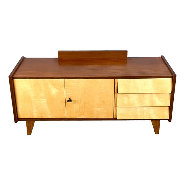 Small Hallway Lowboard Chest of Drawers in Figured Maple, 1960s For Sale