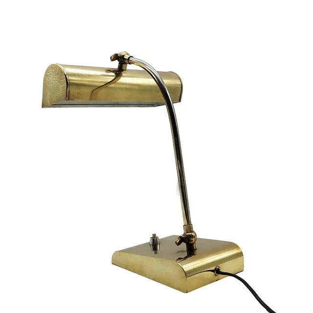 1950s Ministerial Brass Table Lamp with Swivelling Lampshade, 1950s For Sale - Image 5 of 10