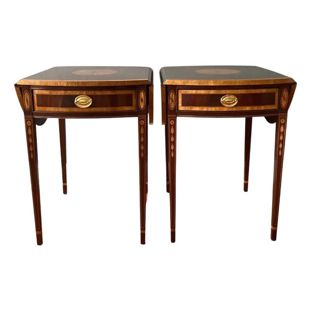 Late 20th Century Pair of Fine Hepplewhite Style Pembroke Mahogany Inlaid Tables by Councill Craftsman For Sale