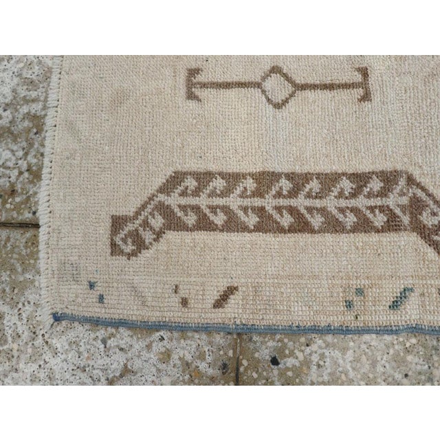 Mid 20th Century Galerie Shabab Collection Mid-20th Century Turkish Anatolian Rug For Sale - Image 5 of 8
