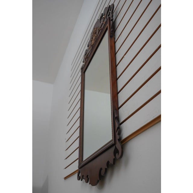 Age: C.1950s Details: Oxford Finish Quality Construction 18 C. Design Chippendale Style Gold Highlights Traditional Style...