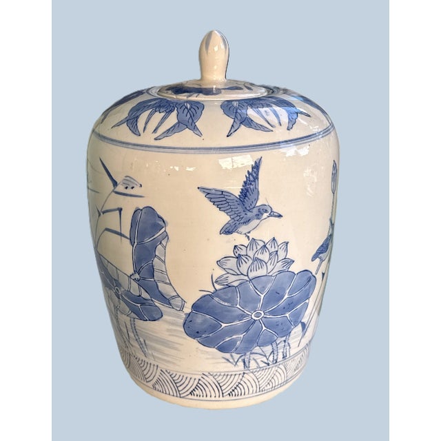 Blue and White Kingfisher Ginger Jars - A Pair For Sale - Image 4 of 11
