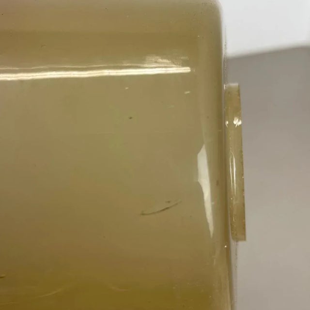 Minimalist Brass and Glass Theatre Wall Light in the style of Stilnovo, Italy, 1920s For Sale - Image 16 of 18