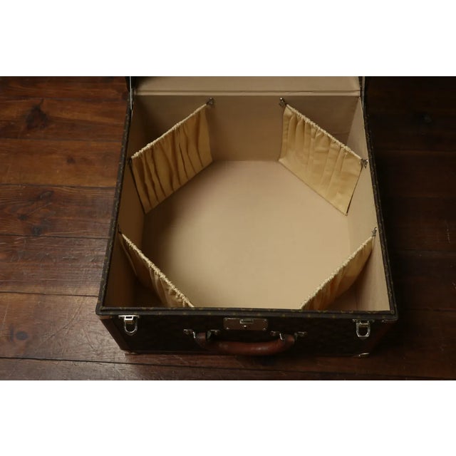 Louis Vuitton Monogrammed Hat Trunk by Louis Vuitton for Louis Vuitton For Sale - Image 4 of 10