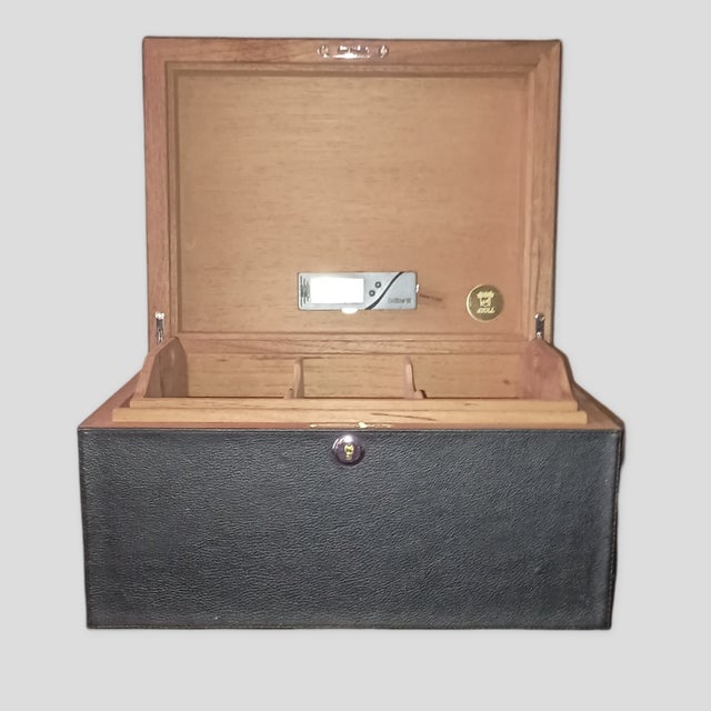 Gothic "Fleur De Lis" Desktop Cigar Humidor by Atoll For Sale - Image 3 of 8