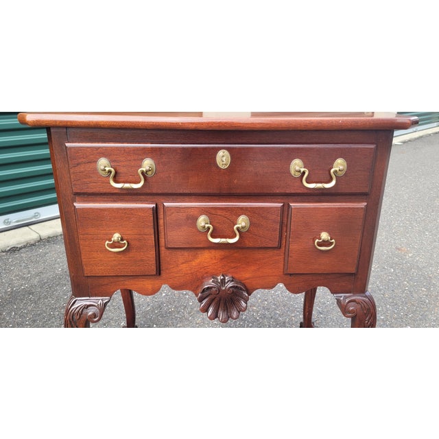 Brown 1970s Pair Link Taylor Chippendale Shell Carved End Tables For Sale - Image 8 of 17