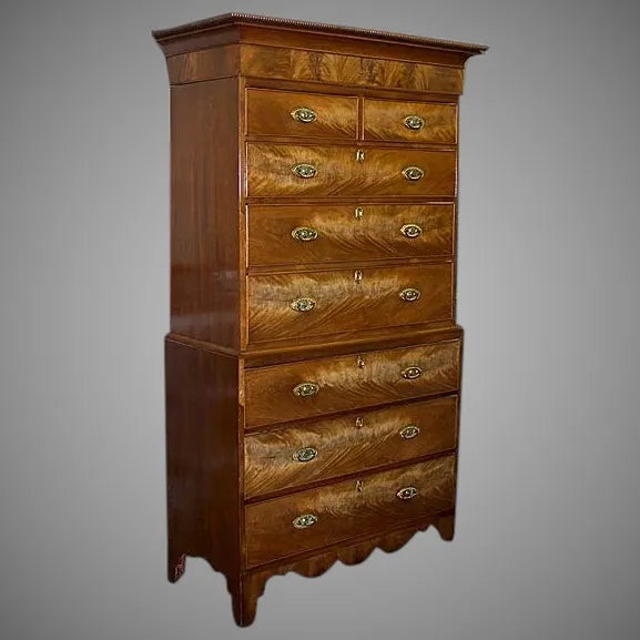 English Mahogany Chest on Chest C.407 For Sale - Image 4 of 11