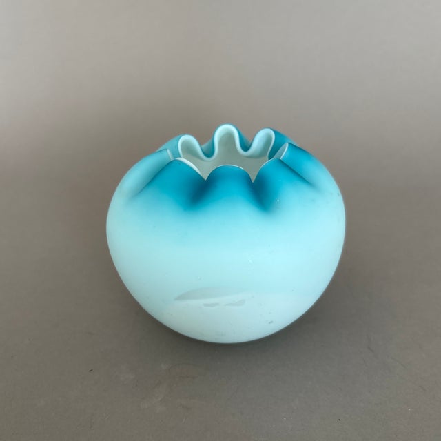 Early 20th Century Vintage Aqua and White Ruffled Satin Glass Vase 4” For Sale - Image 5 of 8