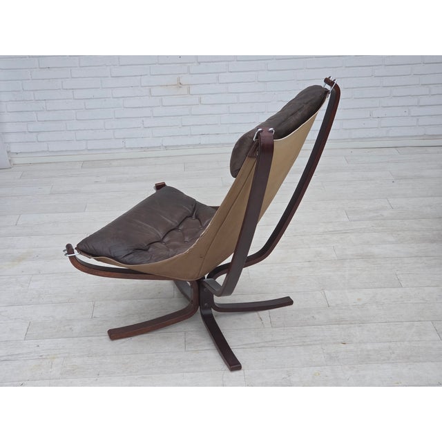 Set of Norwegian Falcon Lounge Chair and Ottoman by Sigurd Ressel, 1970s For Sale - Image 15 of 18