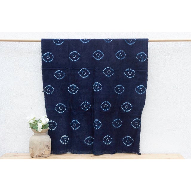 This exceptional Malian mudcloth, or bogolanfini, offer a rare glimpse into West African textile traditions. Handwoven and...