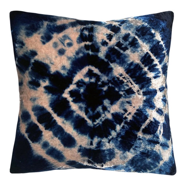 Rousseau Hand Dyed Silk Velvet Pillow, Rose Pink & Indigo Blue Halo Abstract Pattern For Sale