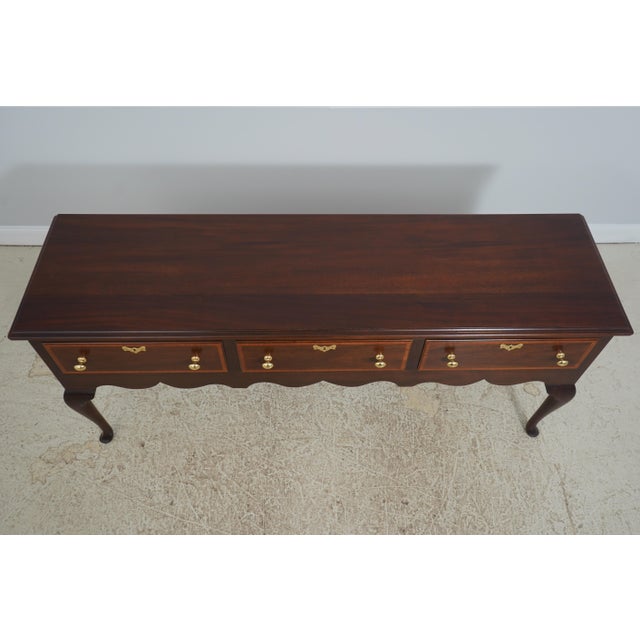 Queen Anne Stickley Colonial Williamsburg Cw-148 Mahogany Sideboard For Sale - Image 3 of 18