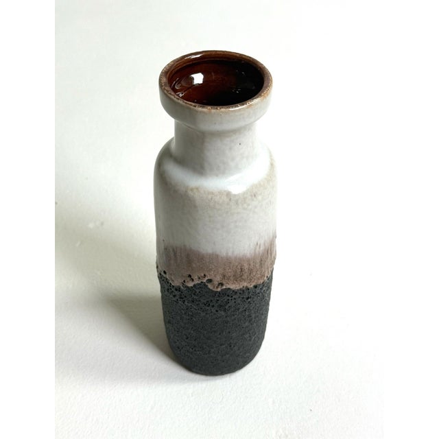 Ceramic Vase 200-22 – Scheurich, West Germany, 1970s This vintage ceramic vase by Scheurich from 1970s West Germany...