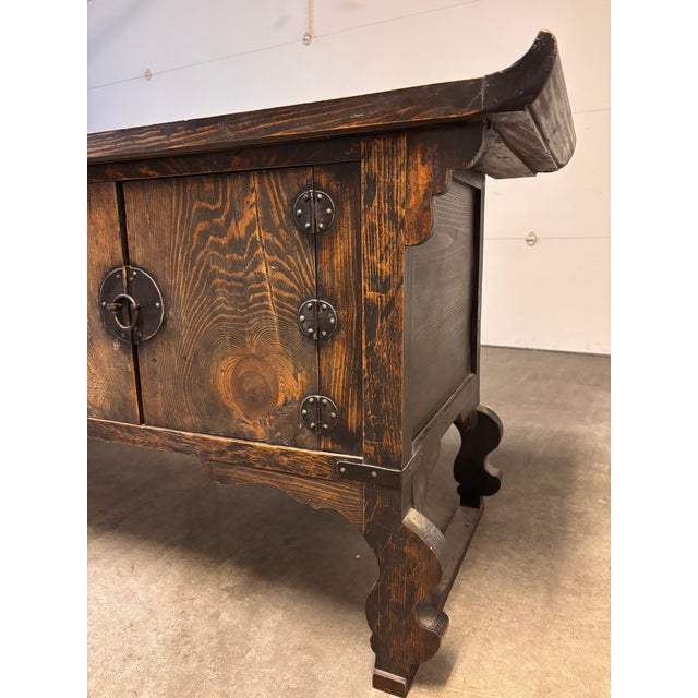 This stylish piece will harmoniously add depth and character to a variety of room styles, including modern. Works very...