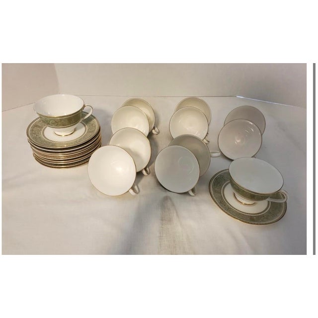 Renaissance English Renaissance by Royal Doulton Service for 12 For Sale - Image 3 of 7