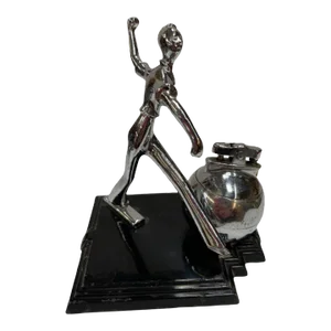 1930s Art Deco Ball Player Table Table Lighter With Base by Ronson