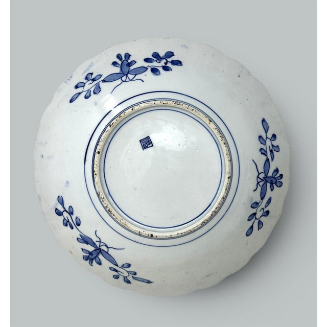 Blue Antique Chinese Japanese Blue White Floral Charger Wall Cabinet Plate 19th Cent For Sale - Image 8 of 10