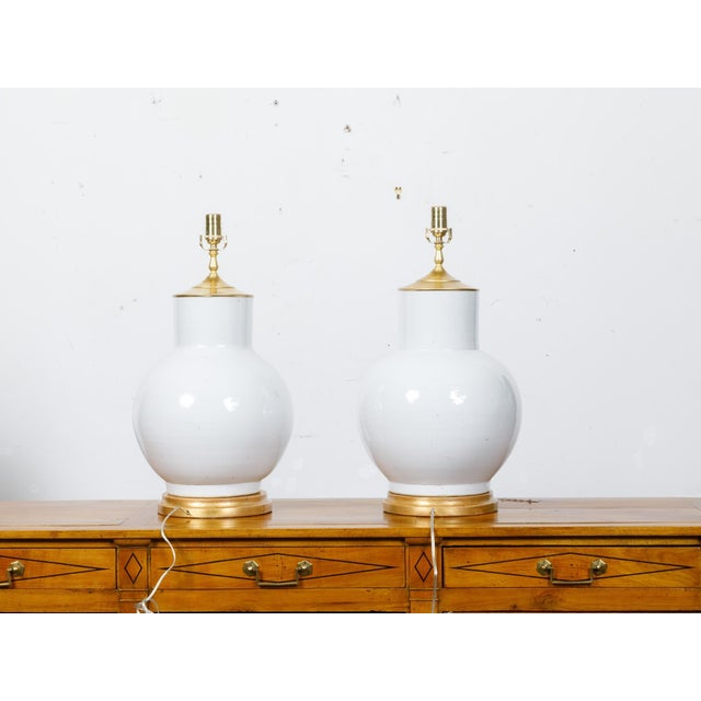 Asian Pair of Asian Porcelain Ginger Jars Table Lamps - USA Wired For Sale - Image 3 of 9