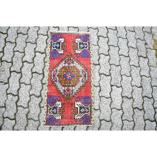 1960 Vintage Oushak Handmade Small Rug For Sale - Image 6 of 6