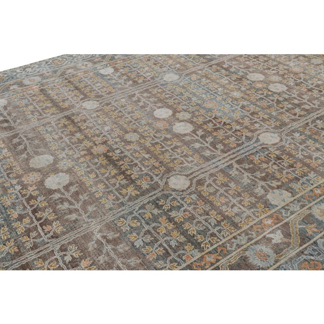 Looking for a custom size? For more information on customization capabilities, please reach out to custom@chairish.com....