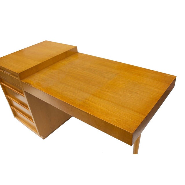 1950s Desk by t.h. Robsjohn-Gibbings for Widdicomb in Sorrel Walnut For Sale - Image 5 of 12