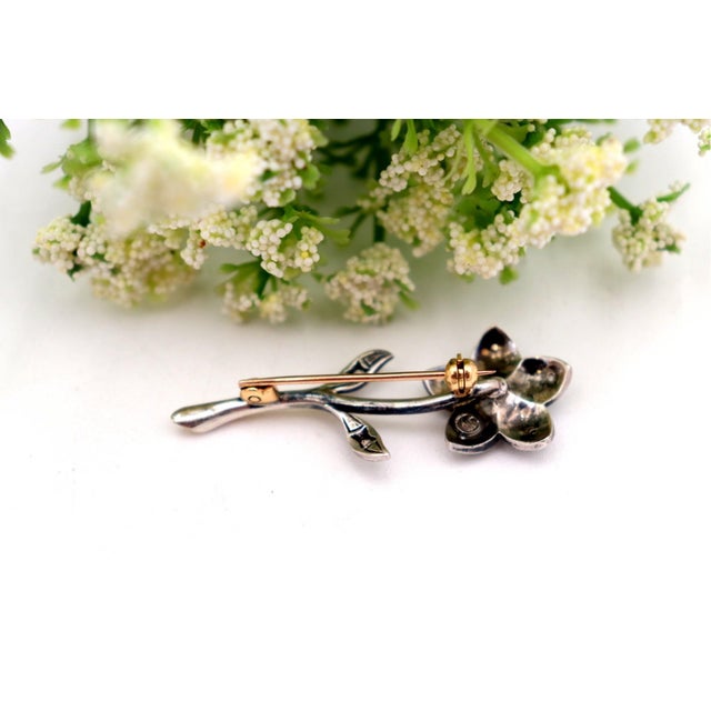 Gold and Silver Flower-Shaped Brooch with Diamond Chips For Sale - Image 4 of 5