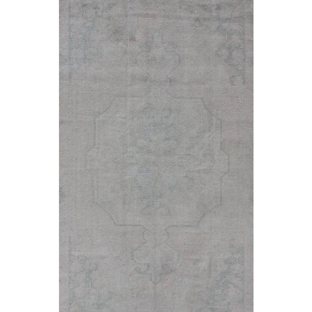 Mid 20th Century Turkish Oushak Rug in Faded Steel Blue and Soft Gray With Subtle Medallion For Sale - Image 5 of 11