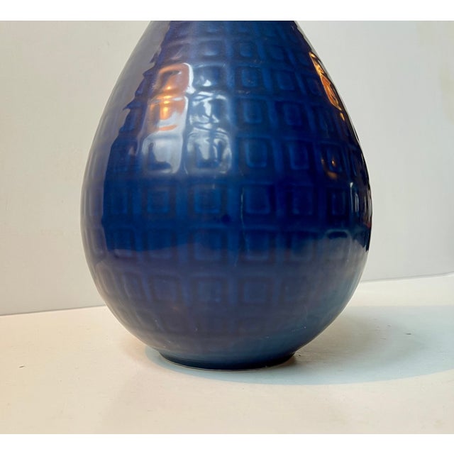 Ceramic Blue Glazed Marselis Vase by Nils Thorsson for Aluminia, 1950s For Sale - Image 7 of 9