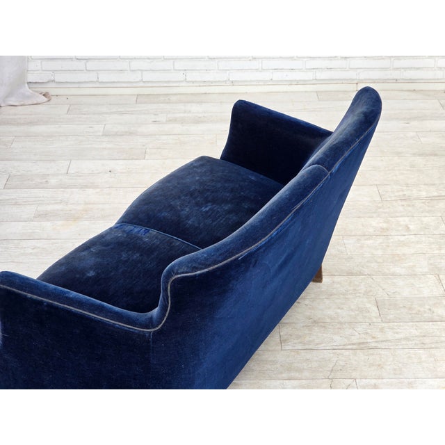 Danish Two-Seater Sofa in Dark Blue Furniture Velour, 1960s For Sale - Image 12 of 15