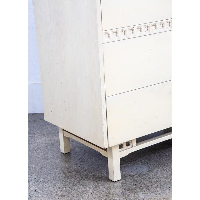 Off-white 1960s Mid Century Modern Dresser Highboy 6 Drawer White American Kalpe Trim For Sale - Image 8 of 12