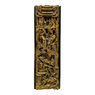 First Half of the 20th Century Carved Gilt Chinese Panel With Battle Motif For Sale